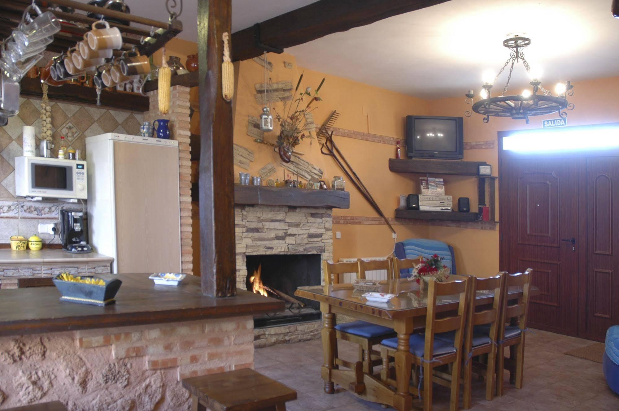 אלמגרו Casa Rural De Estilo Rustico Con Spa מראה חיצוני תמונה