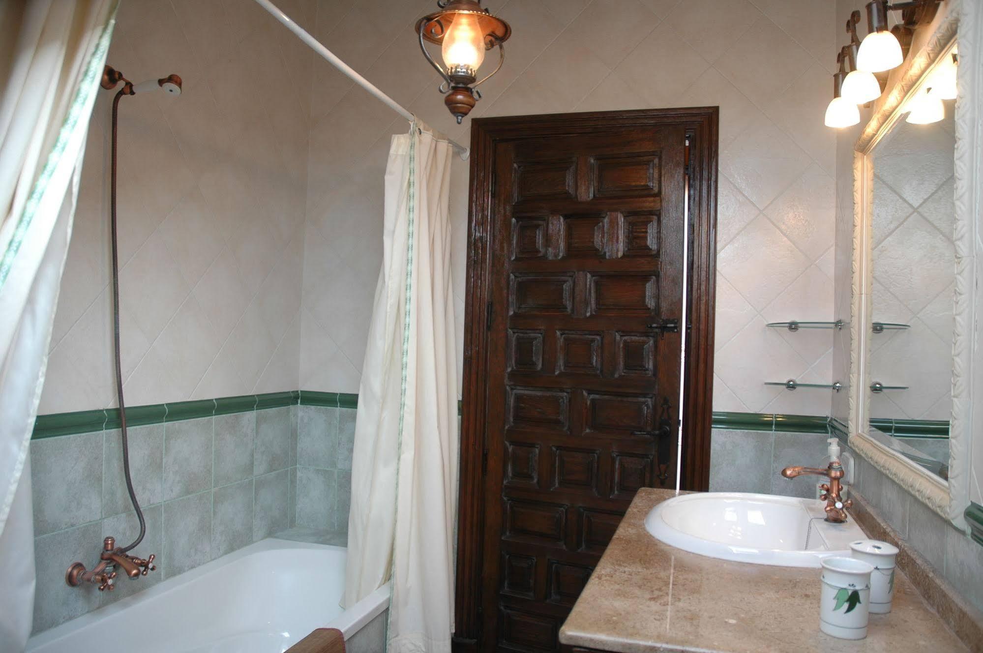 אלמגרו Casa Rural De Estilo Rustico Con Spa מראה חיצוני תמונה